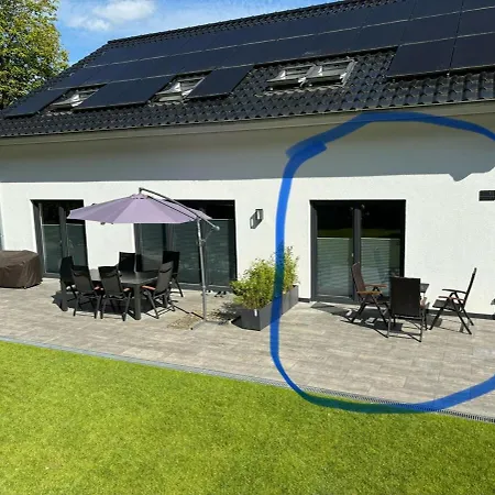منزل للإقامة Moderne 1-Zimmer-Gaestewohnung Im Neubau Mit Schoenem Garten