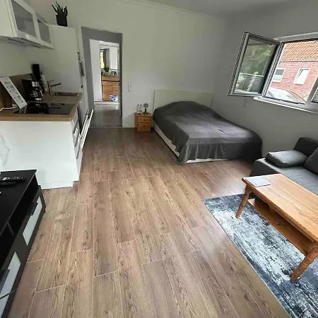 Moderne 1-Zimmer-Gaestewohnung Im Neubau Mit Schoenem Garten Pronstorf
