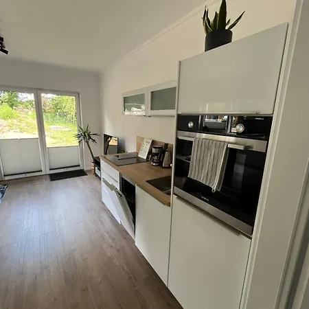 Moderne 1-Zimmer-Gaestewohnung Im Neubau Mit Schoenem Garten