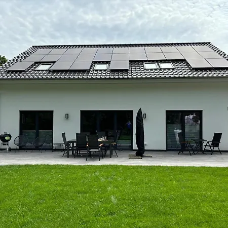 منزل للإقامة Moderne 1-Zimmer-Gaestewohnung Im Neubau Mit Schoenem Garten *